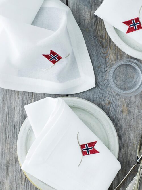 Serviett med norsk flagg 2
