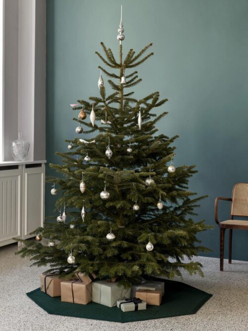 Christmas Traditional Tree Rug 2