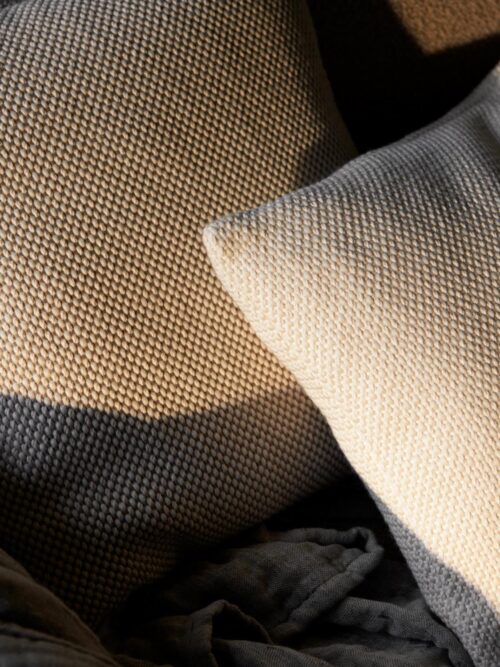 SC28 Collect Weave Pute, Almond, 50 x 50 cm 2