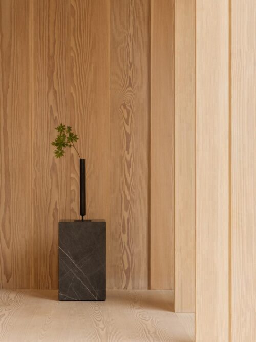 Stance Vase 40 cm, Bronzed brass 2