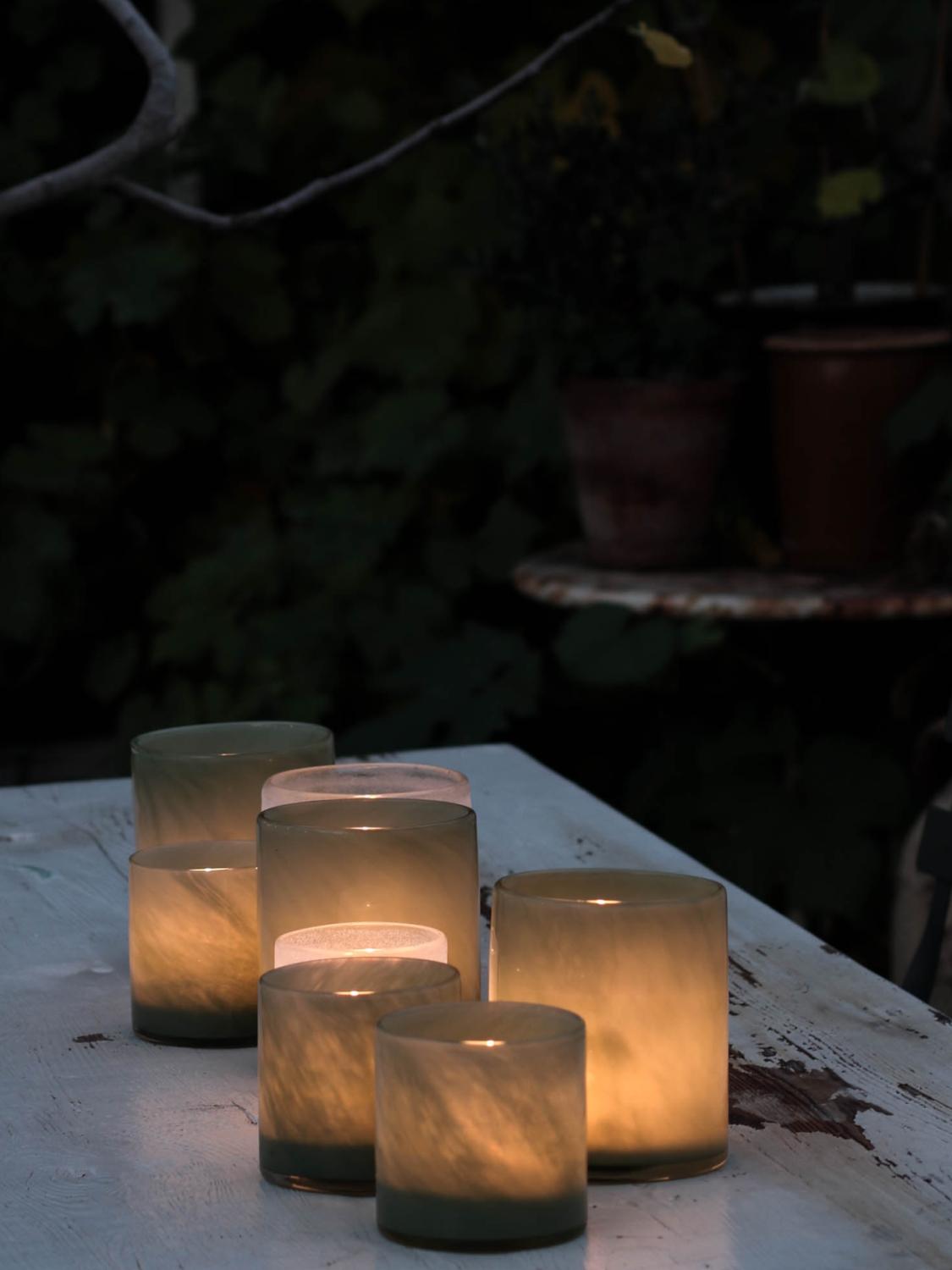 Lyric candleholder, Warm Grey 3 Lyric candleholder, Warm Grey 3