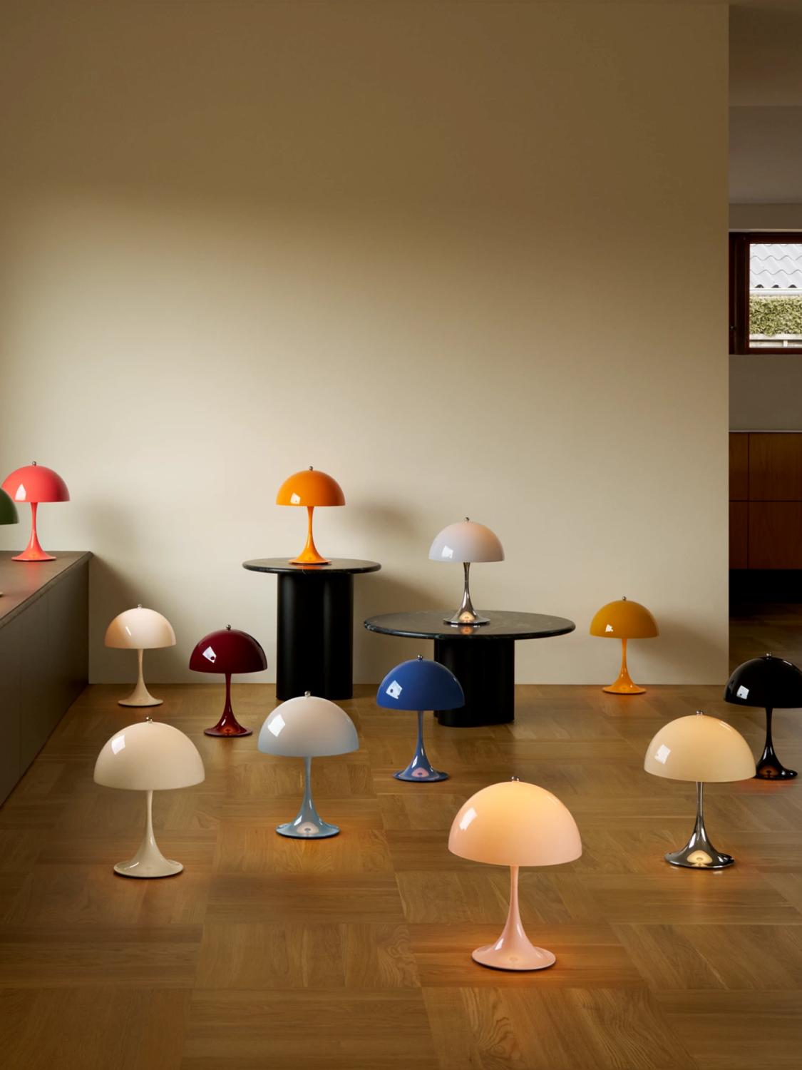 Panthella 250 Portable lamp 2 Panthella 250 Portable lamp 2