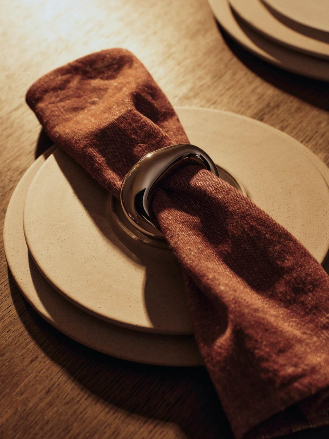 Orrith Napkin Rings, Sett av 4, Silver 2 Orrith Napkin Rings, Sett av 4, Silver 2
