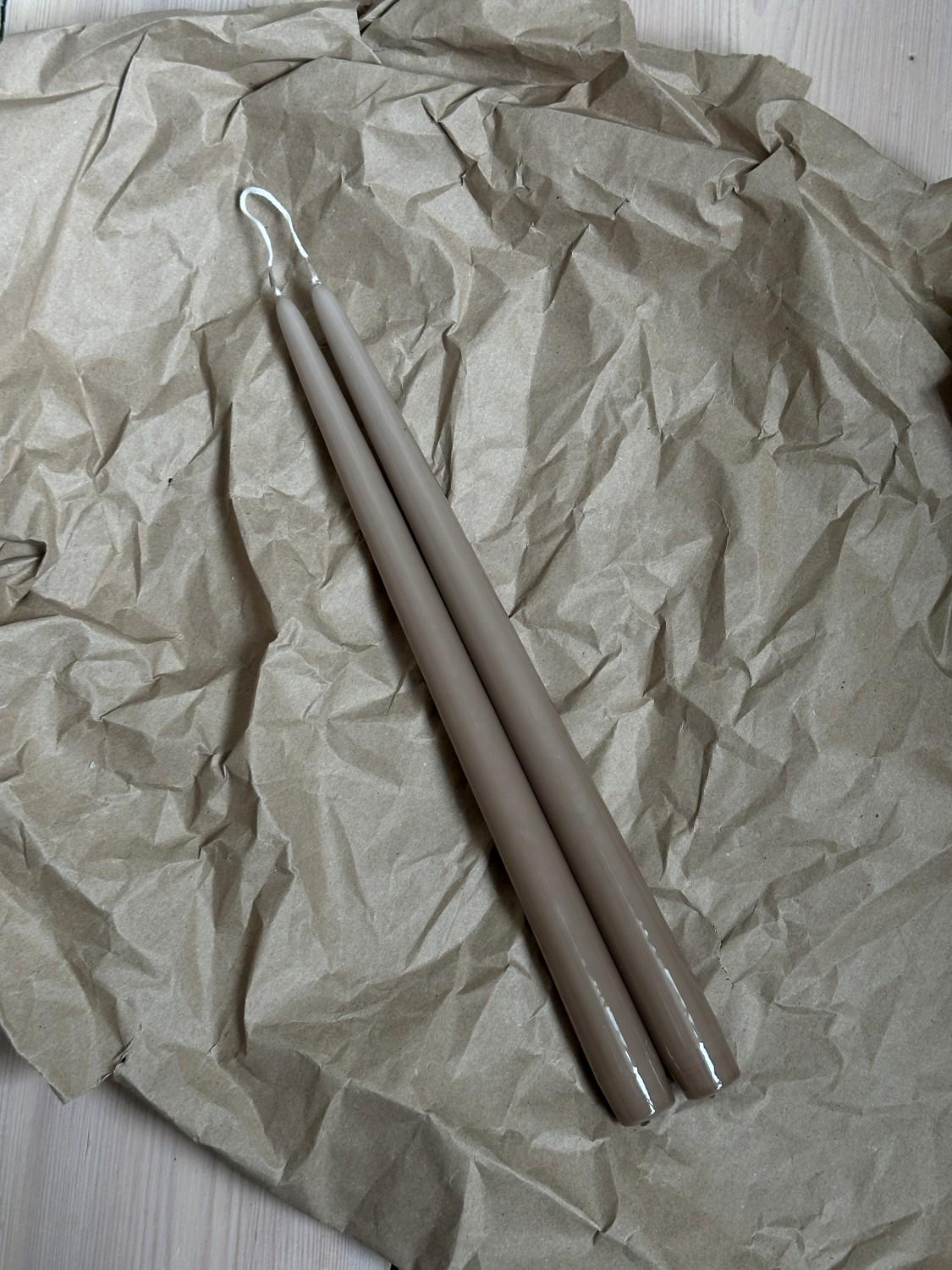 Lakket kronelys 32 cm, lin, 2 stk 3 Lakket kronelys 32 cm, lin, 2 stk 3
